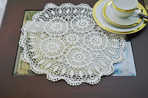 Round Crochet Placemat. 16"Round. White color. 2 pieces pack - Click Image to Close